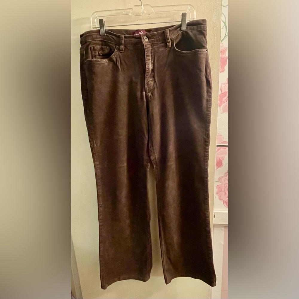 Chocolate Brown Corduroy Pants
SIZE 14